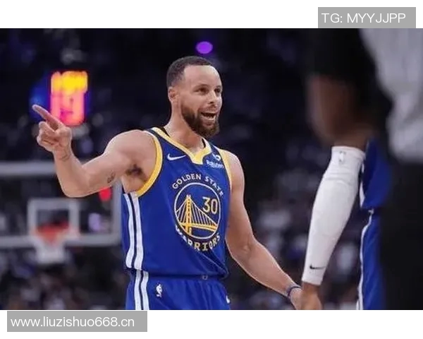 以斯蒂芬库里为核心打造全新战术体系提升勇士队整体竞争力 以斯蒂芬库里为核心打造全新战术体系提升勇士队整体竞争力