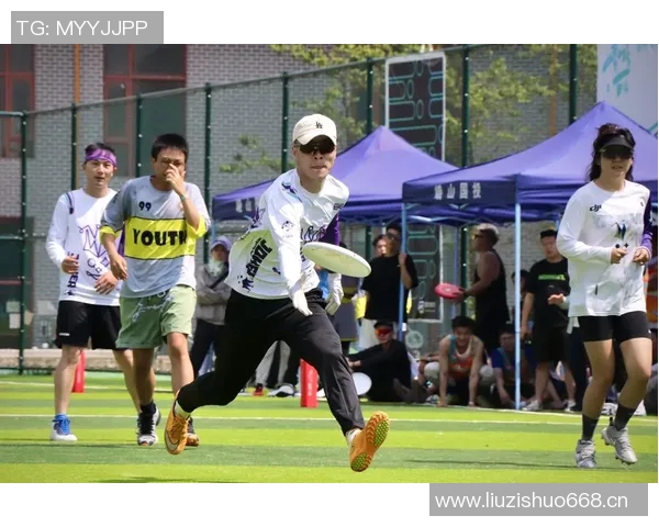 重庆飞盘队在全国耐力排行榜中荣登第六名展现出色竞技实力与团队精神 重庆飞盘队在全国耐力排行榜中荣登第六名展现出色竞技实力与团队精神